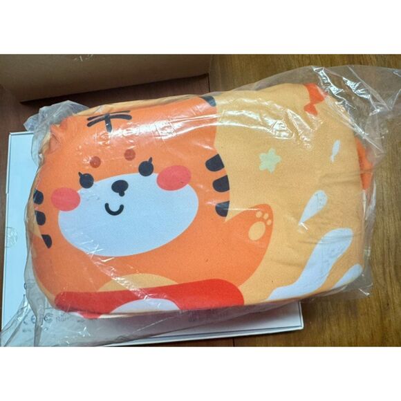DeltaDT Toddler Swim Vest w/Arm Floaties– Cat/Tiger Design (20–50 lbs, Ages 2–6) - Picture 4 of 7